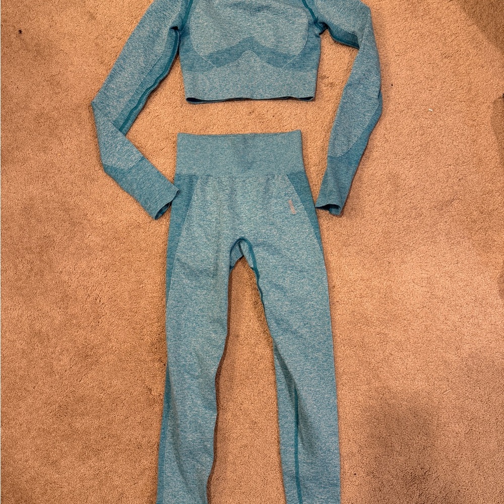Gymshark Blue Long Sleeve Crop Top and Leggings Set